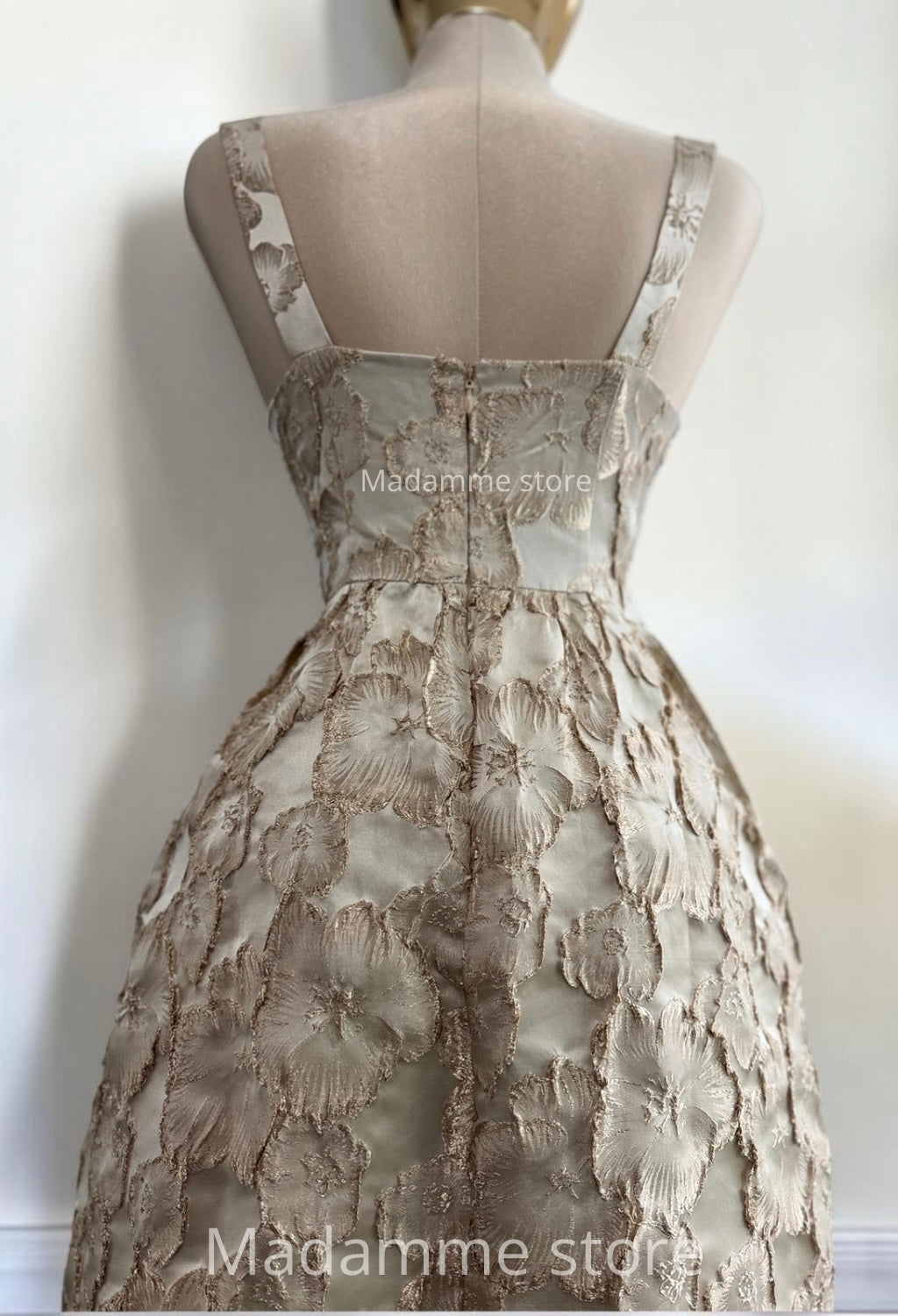 Vestido Romance Dorado