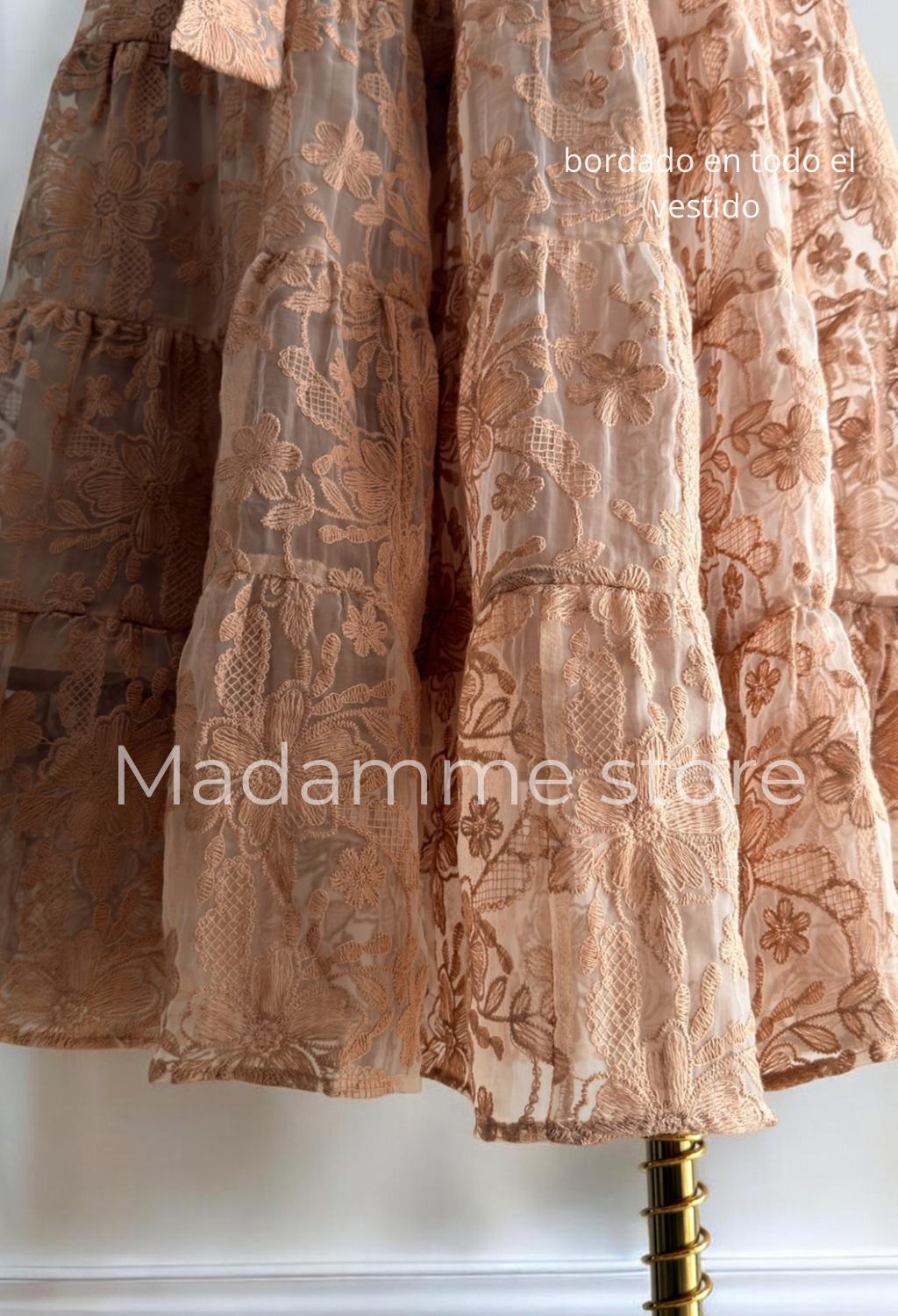 Vestido Reyna del jardín bordado